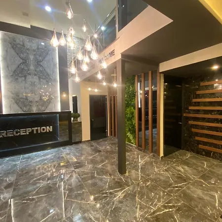 Grand Zara Hotel