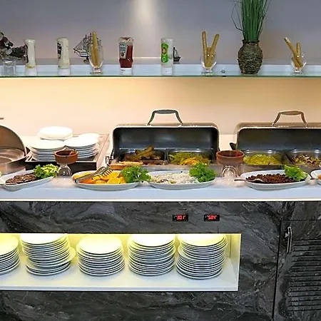 Grand Zara Hotel